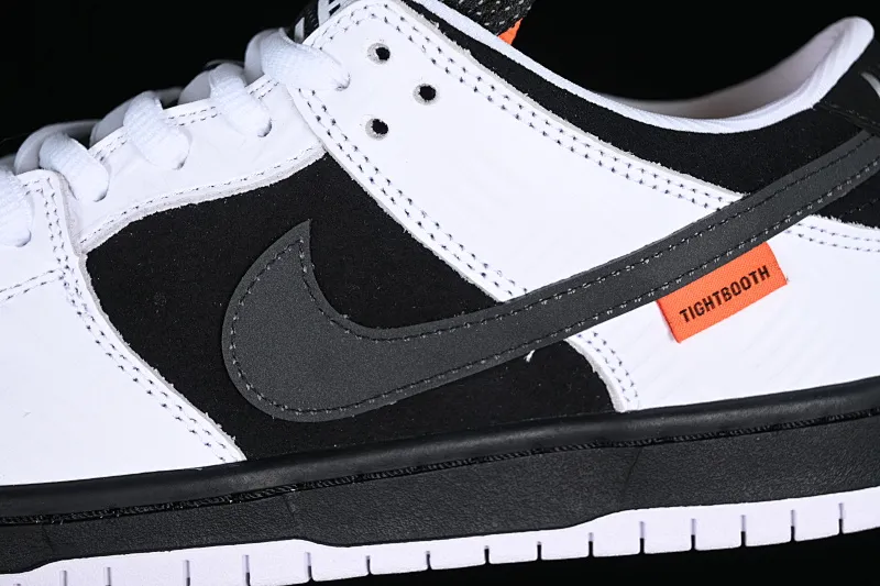 All categories Nk SB Dunk Series Nk SB Dunk Low low-top sneakers Tightbooth x Nk SB Dunk joint model Inverted Panda SB low-top casual sports skateboard shoes FD2629-100